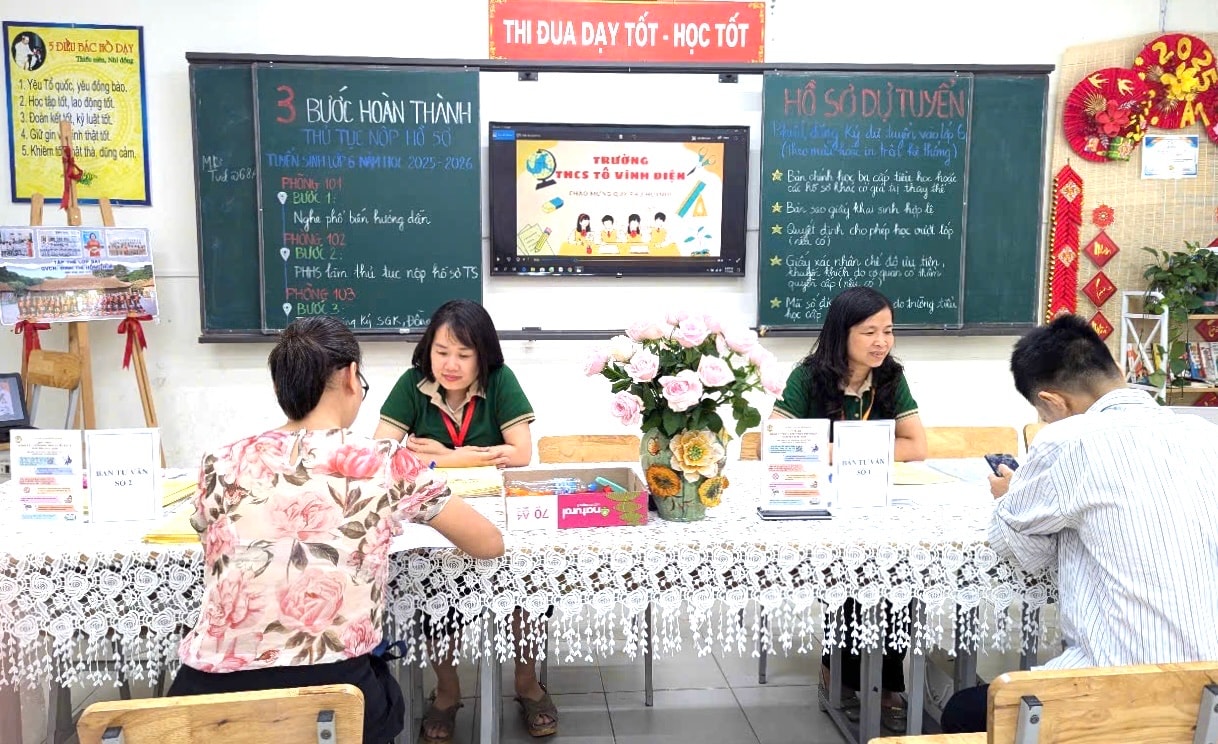 Hà Nội tuyển sinh mầm non, lớp 1, lớp 6 từ ngày 1-7- Ảnh 1.