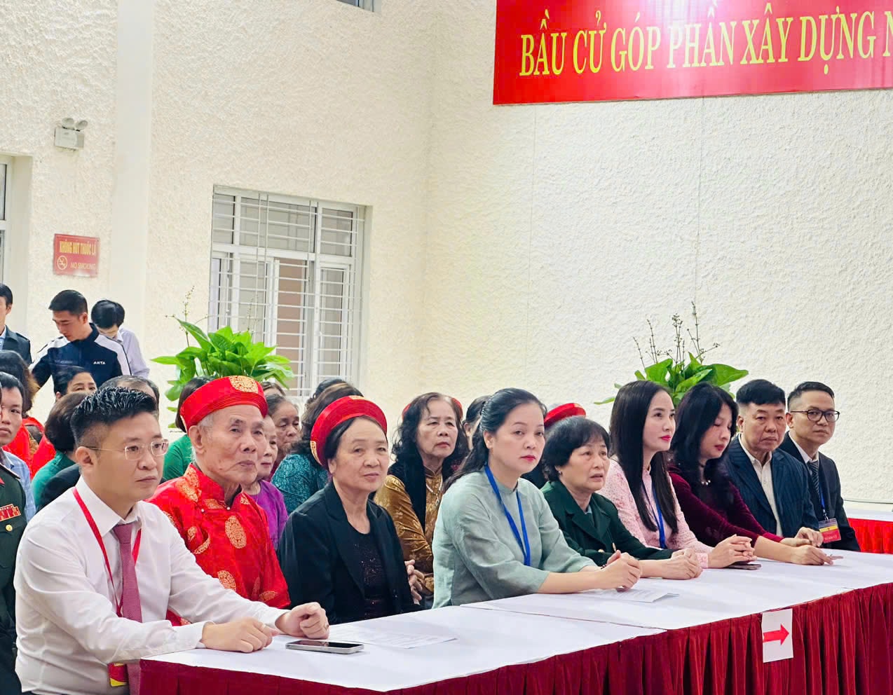 Phường Yên Sở hoàn thành bầu cử với 99,85% cử tri tham gia- Ảnh 1.