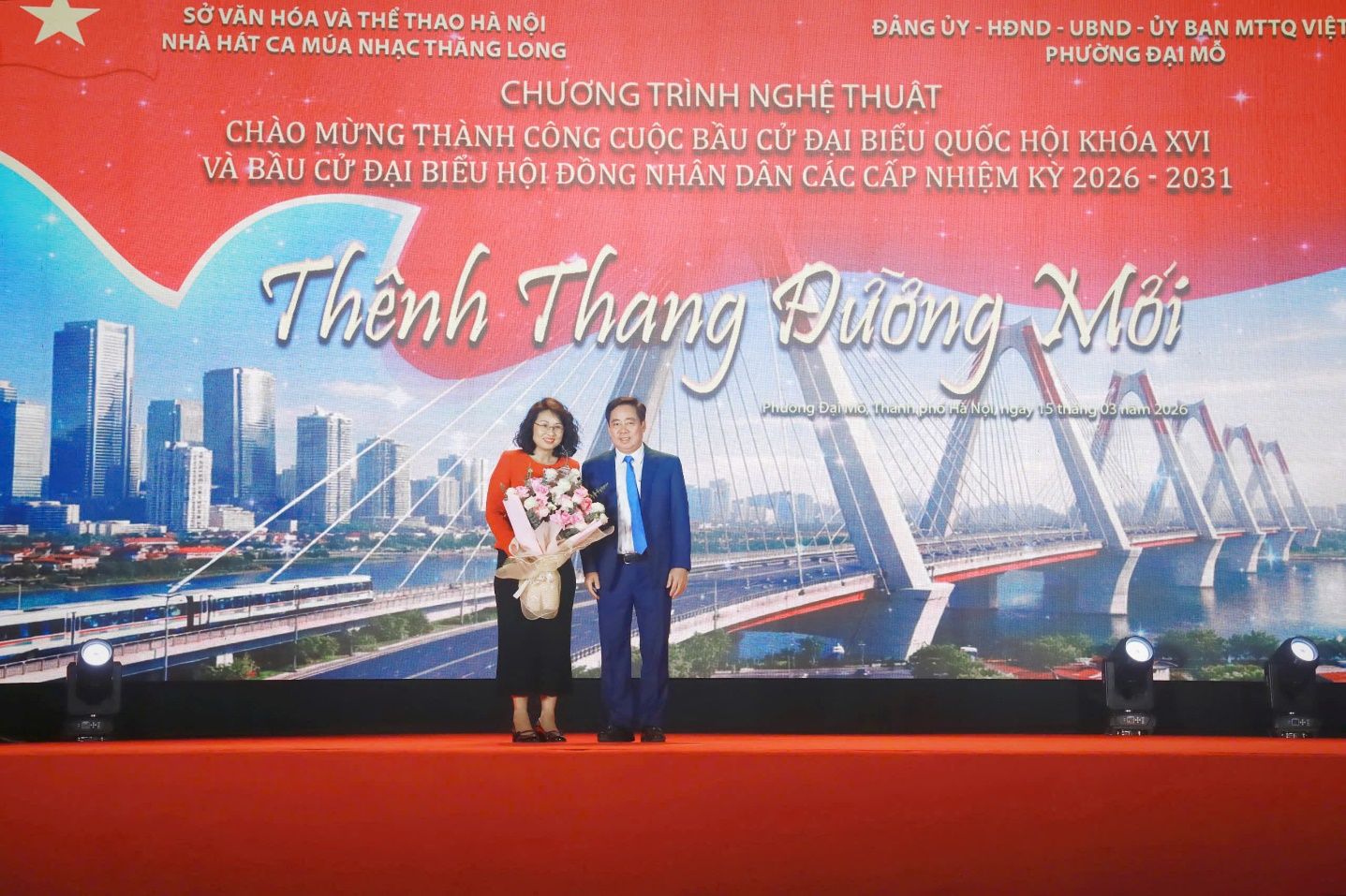 Rực rỡ chương trình nghệ thuật chào mừng thành công của 'Ngày hội non sông' trên địa bàn phường Đại Mỗ- Ảnh 1.