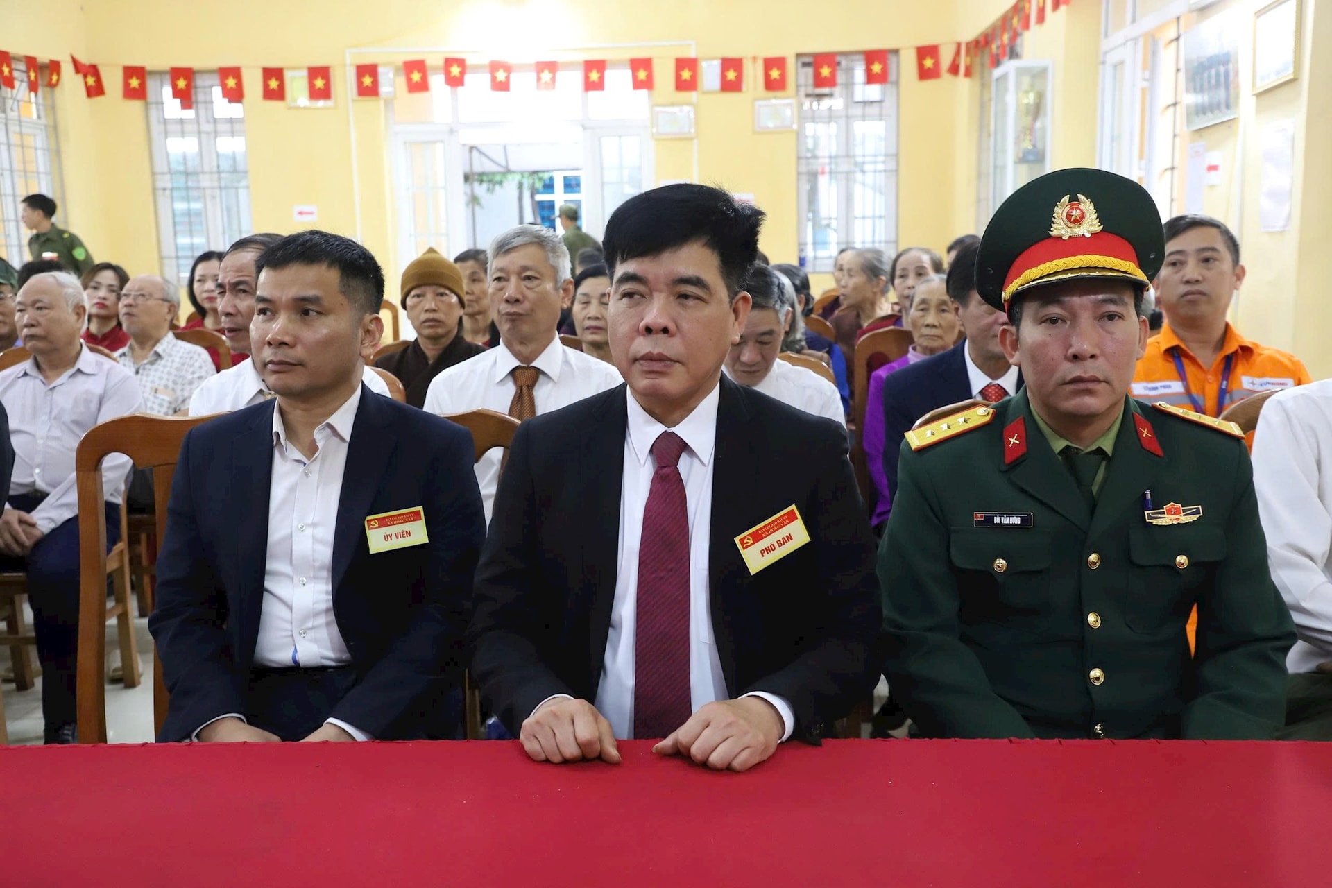 Xã Hồng Vân: 99,96% cử tri tham gia bỏ phiếu- Ảnh 2.