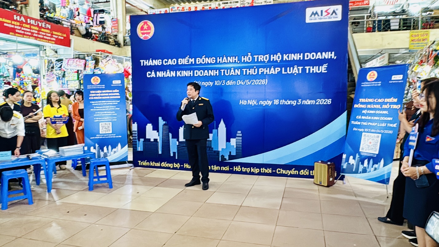 Thuế Hà Nội ra quân Tháng cao điểm đồng hành, hỗ trợ hộ kinh doanh quyết toán thuế- Ảnh 8.