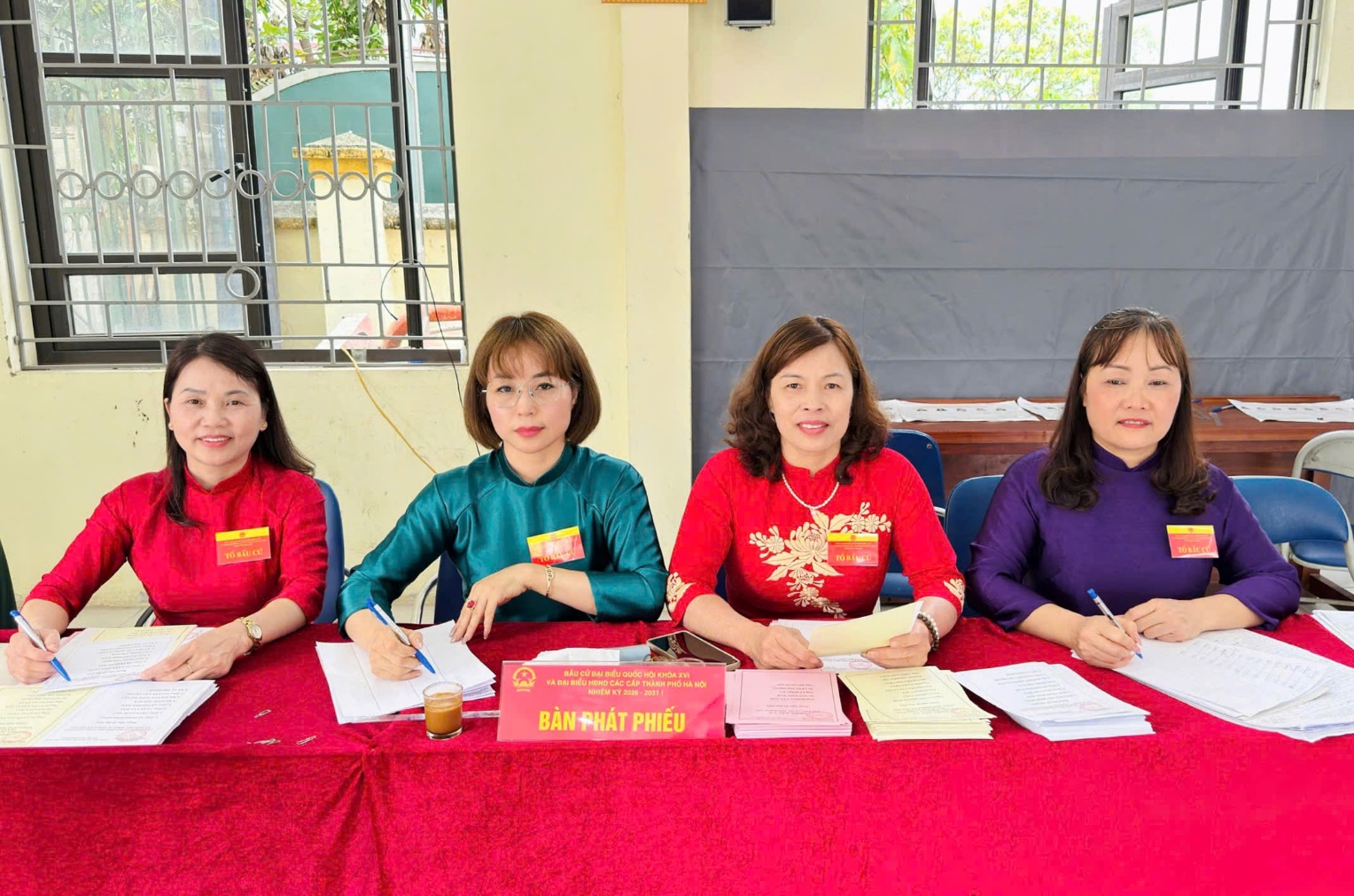 Những người lặng thầm góp sức cho ngày hội non sông ở Hoài Đức- Ảnh 6.