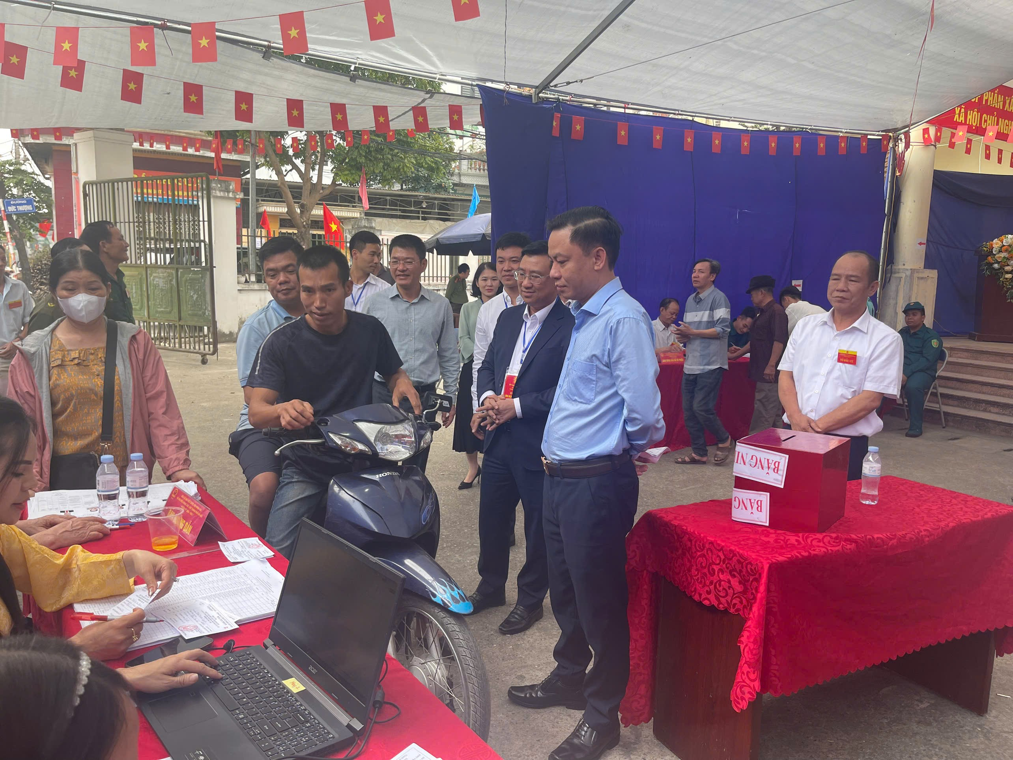 Chính quyền hai cấp - Tầm vóc mới: Nhật ký ngày hội toàn dân tại mảnh đất Hoài Đức anh hùng (Bài 6)- Ảnh 9.