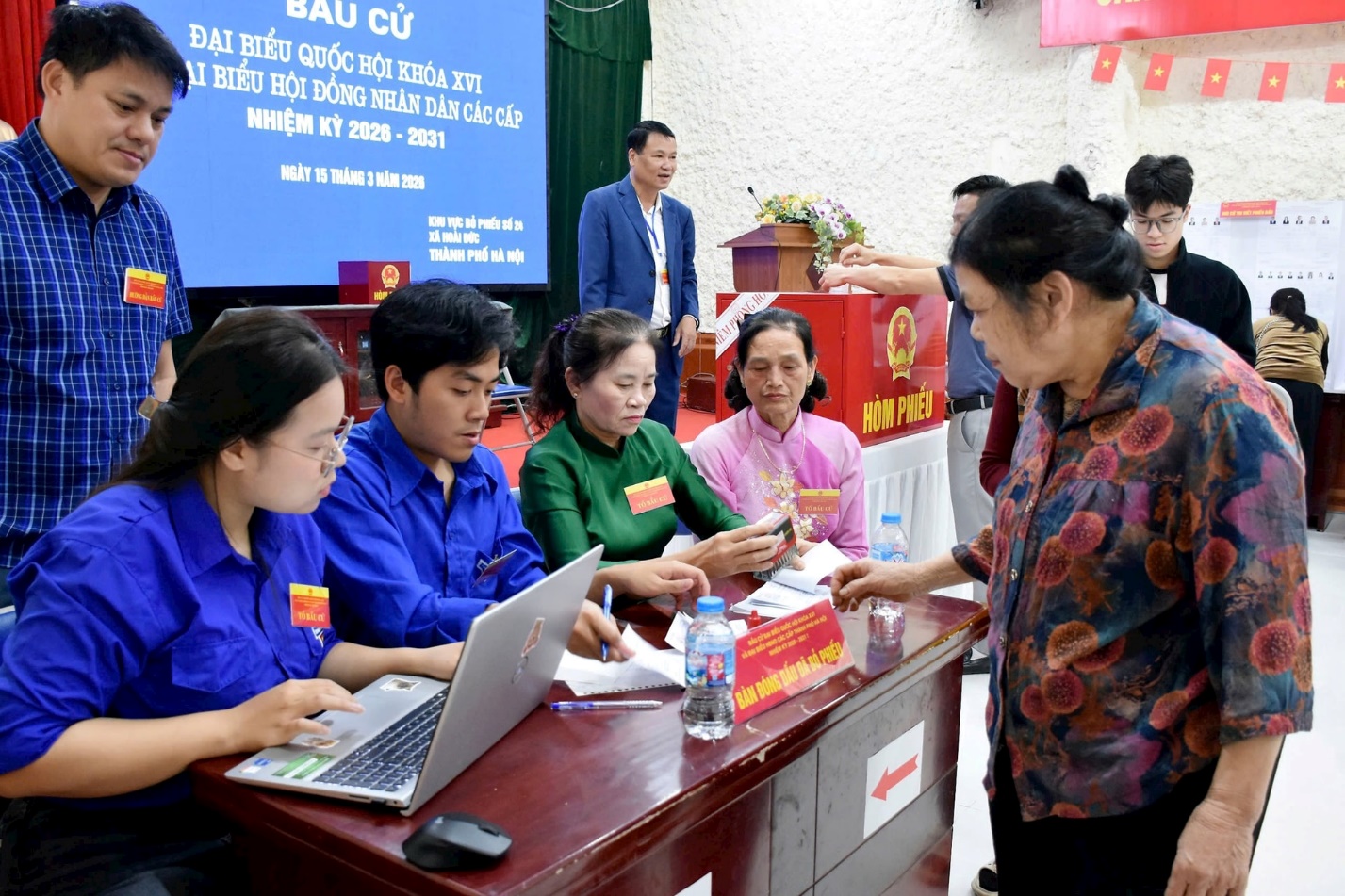 Tuổi trẻ xã Hoài Đức tự hào, vinh dự vì được góp sức vào ngày hội toàn dân