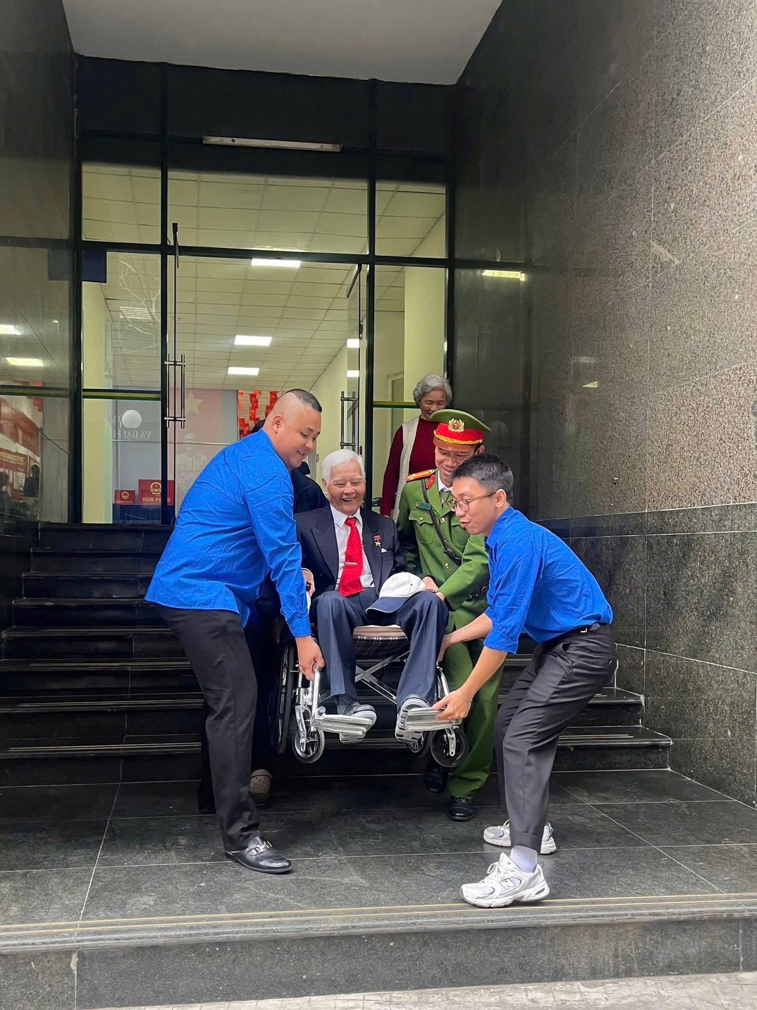 Phường Đống Đa: Cử tri đặc biệt lan tỏa tinh thần công dân- Ảnh 4.