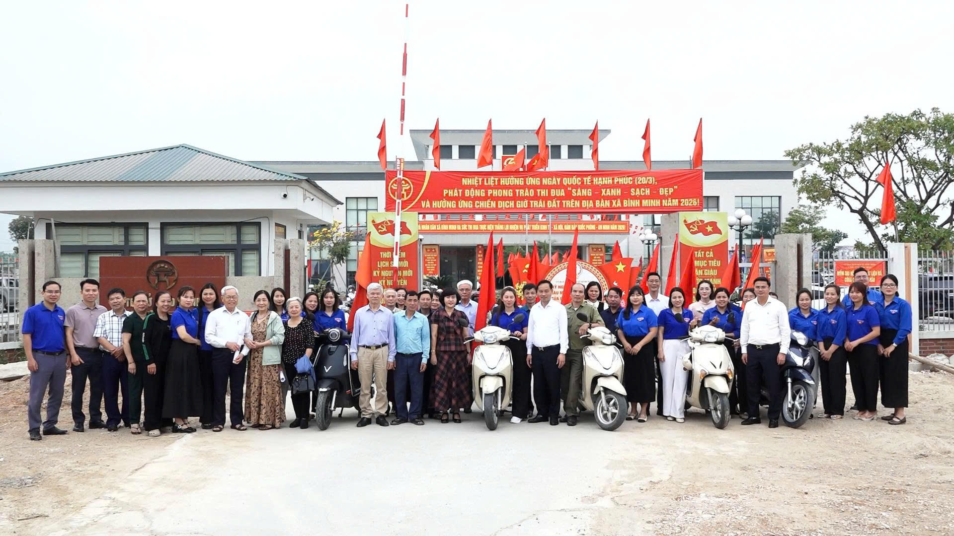 Lễ phát động phong trào thi đua " Sáng- xanh- sạch- đẹp" hưởng ứng ngày Quốc tế hạnh phúc 20/3 và chiến dịch giờ trái đất trên địa bàn xã Bình Minh