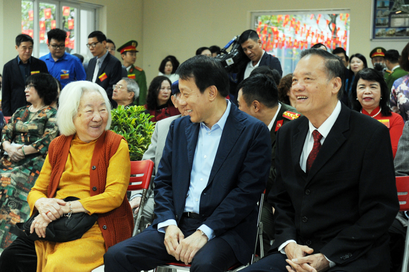 Cử tri cả nước thực hiện quyền và nghĩa vụ thiêng liêng của công dân- Ảnh 26.