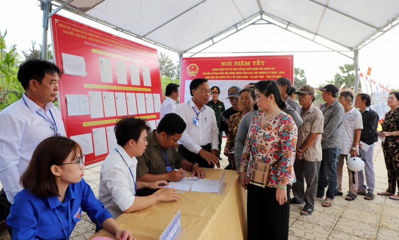 Cử tri cả nước thực hiện quyền và nghĩa vụ thiêng liêng của công dân- Ảnh 96.