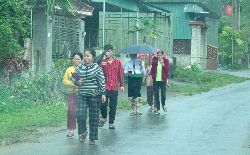 Cử tri cả nước thực hiện quyền và nghĩa vụ thiêng liêng của công dân- Ảnh 76.