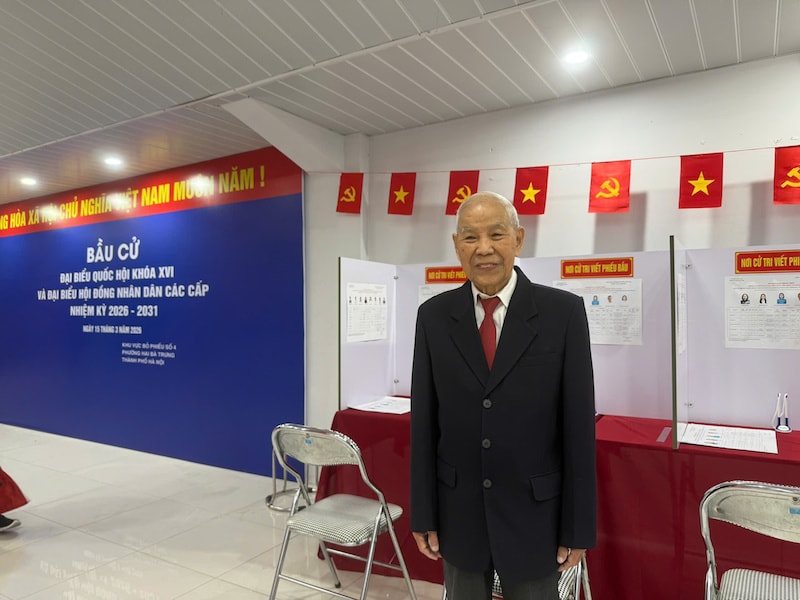 Phường Hai Bà Trưng: Một số tổ bầu cử ghi nhận tỷ lệ cử tri tham gia bỏ phiếu đạt trên 50% số lượng cử tri- Ảnh 1.