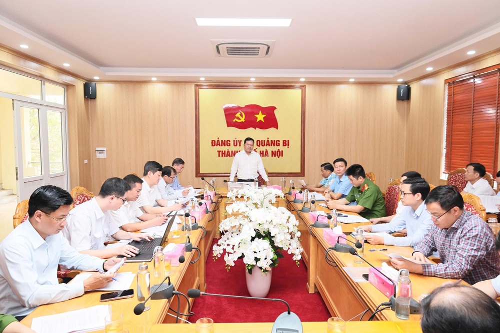 Đoàn kiểm tra liên ngành của Sở nông nghiệp và môi trường Hà Nội làm việc với đại diện 4 xã, phường về công tác quản lý hoạt động giết mổ, vận chuyển, kinh doanh động vật và sản phẩm động vật- Ảnh 1.