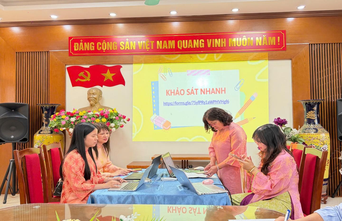 TRƯỜNG TIỂU HỌC TAM HIỆP ĐẨY MẠNH ỨNG DỤNG CÔNG NGHỆ SỐ TRONG HOẠT ĐỘNG CHUYÊN MÔN- Ảnh 3.