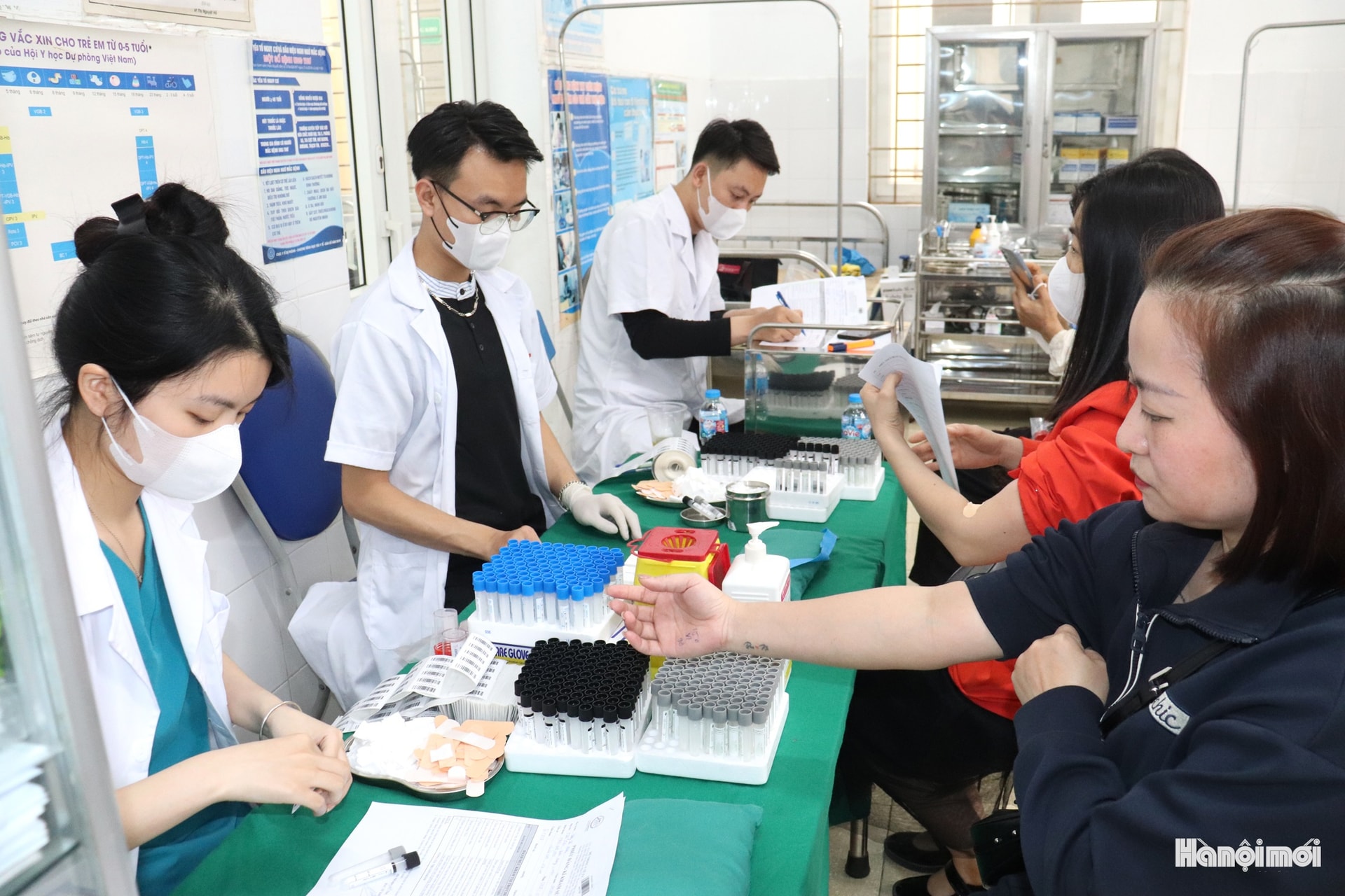 Hàng nghìn người dân Kiến Hưng được khám sức khỏe miễn phí- Ảnh 12.