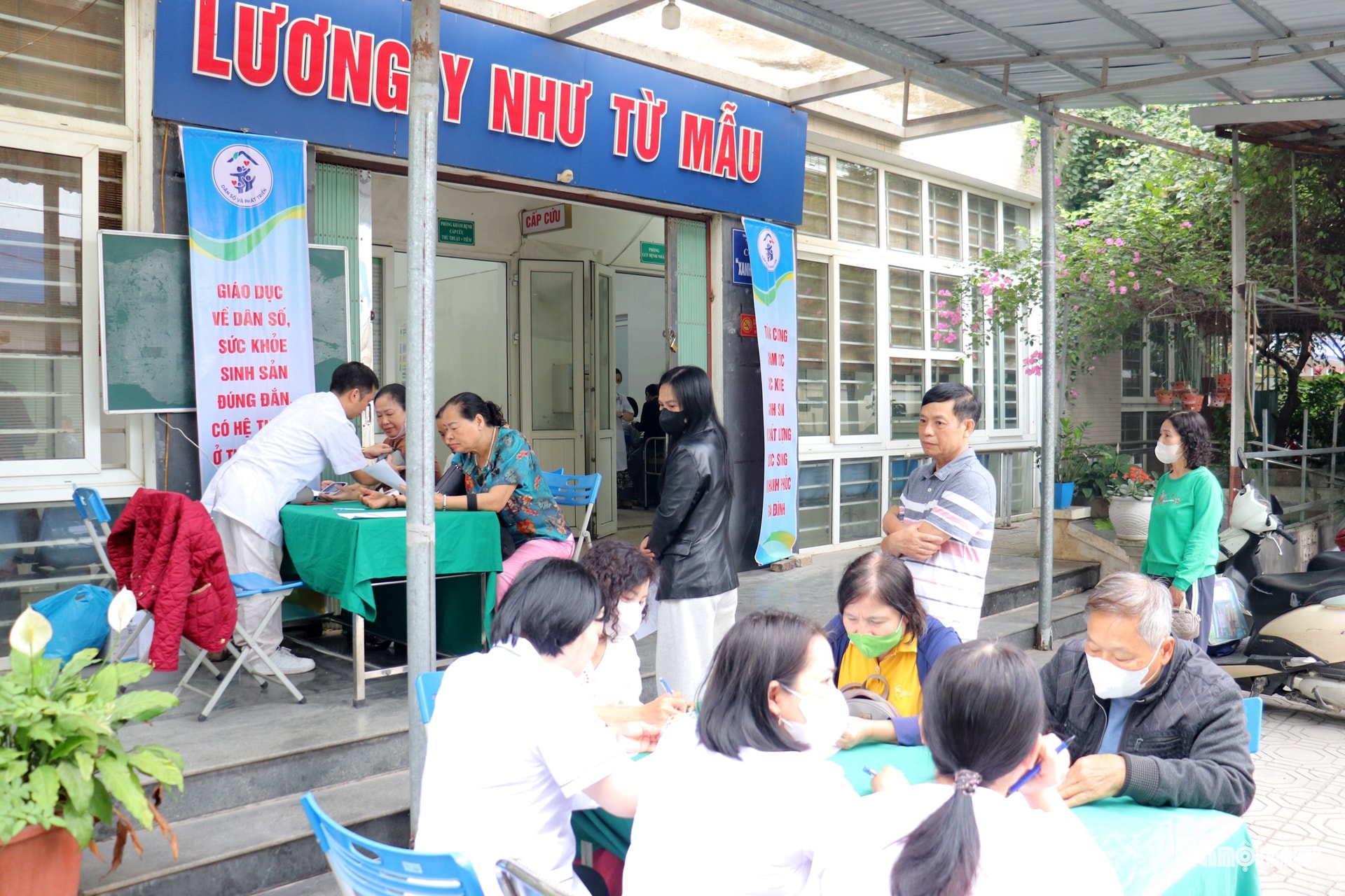 Hàng nghìn người dân Kiến Hưng được khám sức khỏe miễn phí- Ảnh 7.