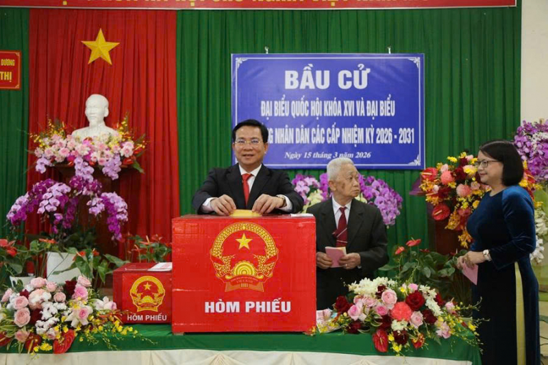 Cử tri cả nước thực hiện quyền và nghĩa vụ thiêng liêng của công dân- Ảnh 89.