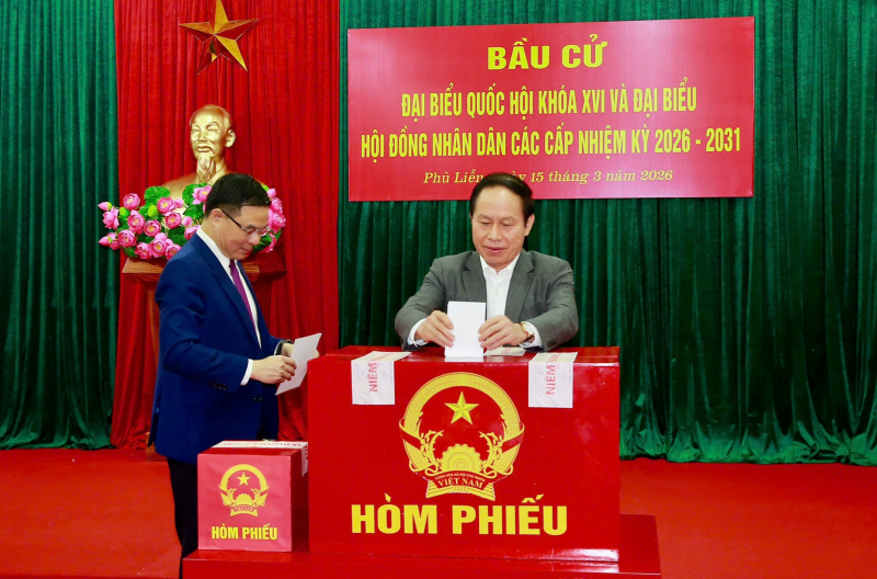 Cử tri cả nước thực hiện quyền và nghĩa vụ thiêng liêng của công dân- Ảnh 72.