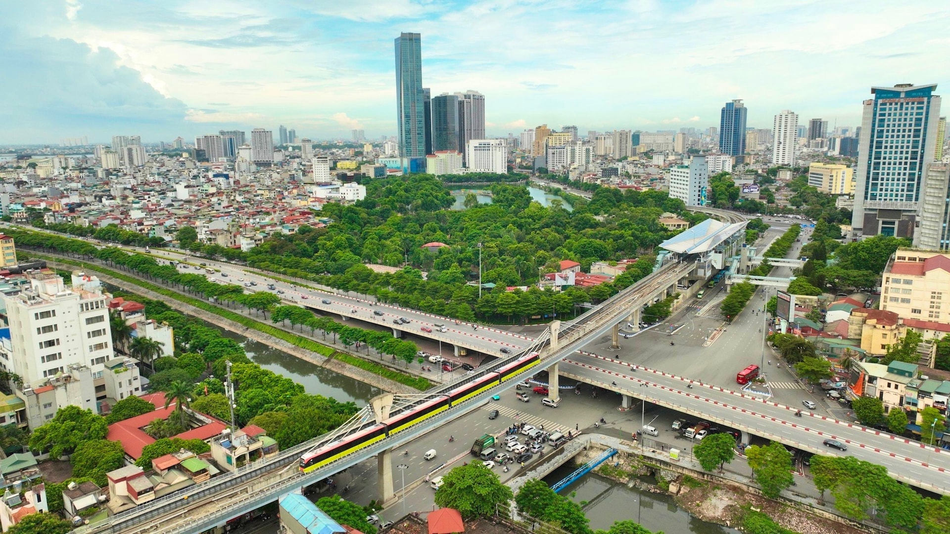 Hà Nội ban hành Chương trình hành động thực hiện Nghị quyết Đại hội XIV của Đảng- Ảnh 1.