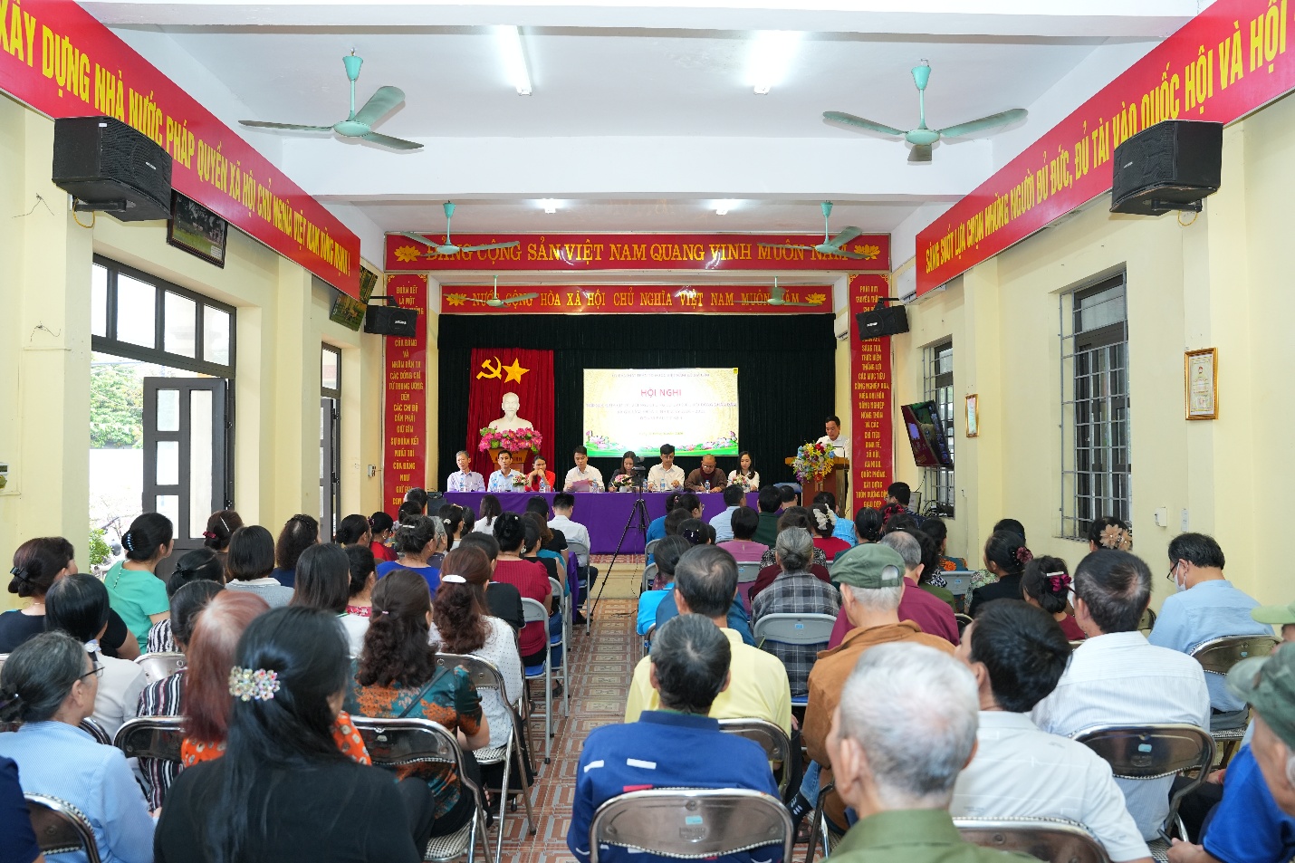 HỘI NGHỊ TIẾP XÚC CỬ TRI VỚI NGƯỜI ỨNG CỬ ĐẠI BIỂU HĐND XÃ GIA LÂM KHÓA II, NHIỆM KỲ 2026–2031 TẠI ĐƠN VỊ BẦU CỬ SỐ 04- Ảnh 1.