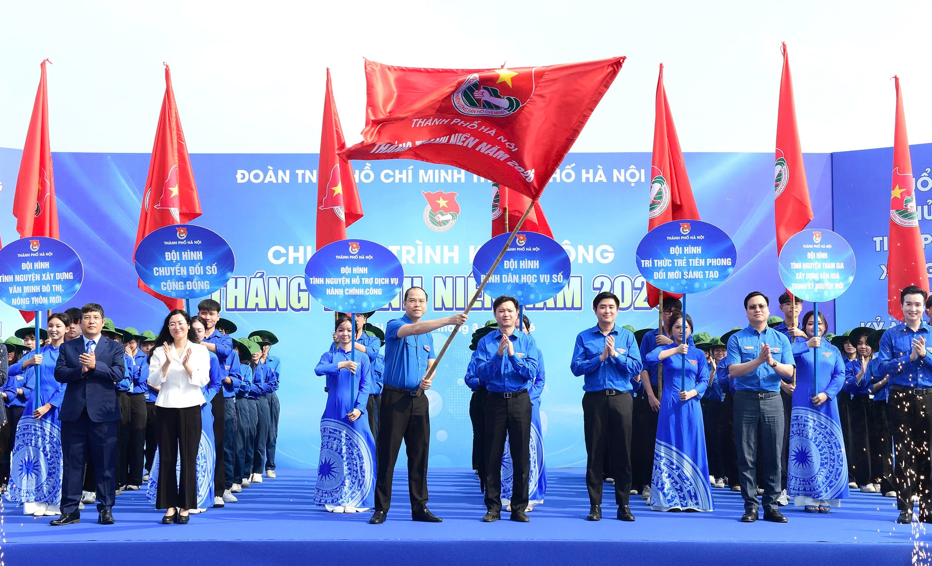 Thành đoàn Hà Nội phát động Tháng Thanh niên năm 2026 tại xã Gia Lâm- Ảnh 1.