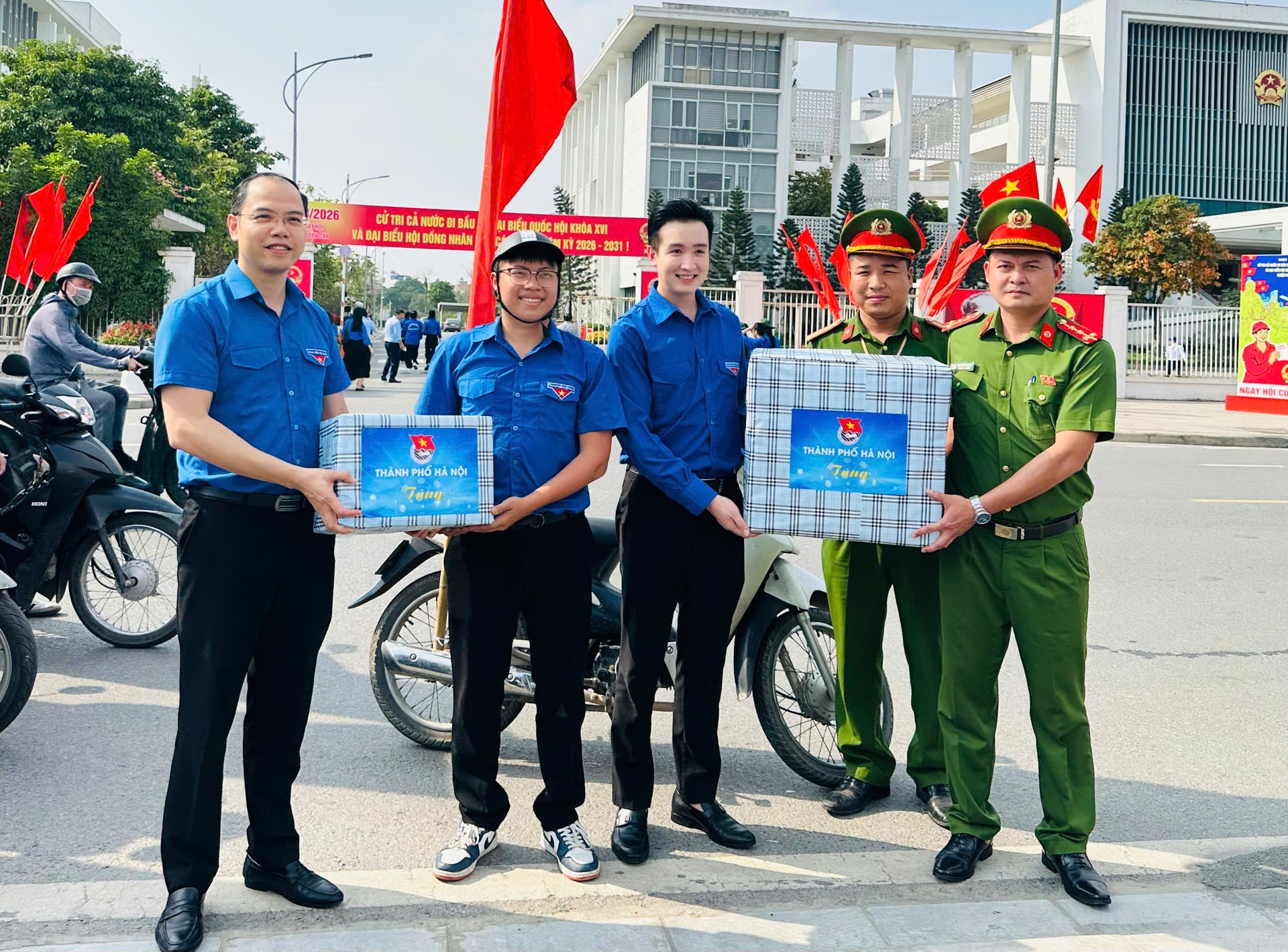 Thành đoàn Hà Nội phát động Tháng Thanh niên năm 2026 tại xã Gia Lâm- Ảnh 6.