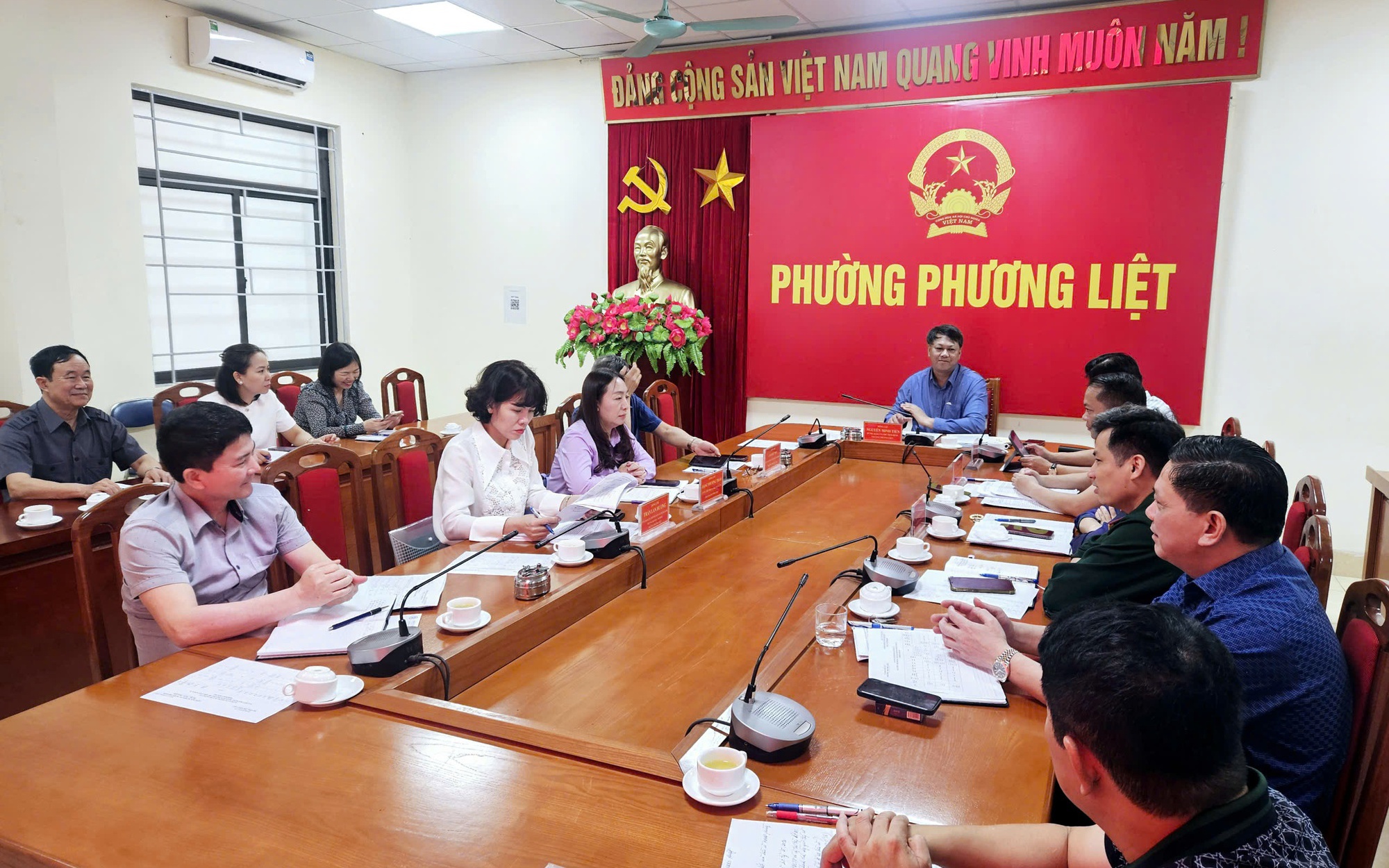 Ủy ban bầu cử phường Phương Liệt họp phiên thứ tám thông qua Biên bản tổng kết cuộc bầu cử và công bố danh sách những người trúng cử đại biểu HĐND phường Phương Liệt khóa II, nhiệm kỳ 2026-2031