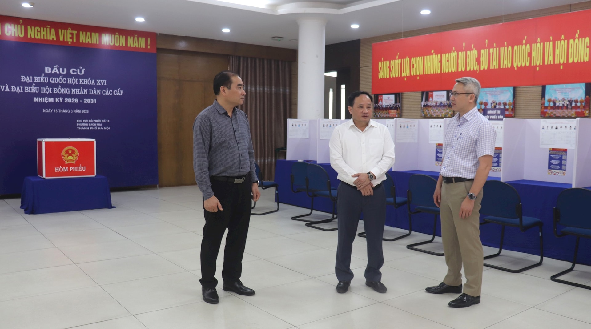 Phường Bạch Mai chuẩn bị tốt nhất cho sự thành công, an toàn của ngày hội lớn- Ảnh 2.