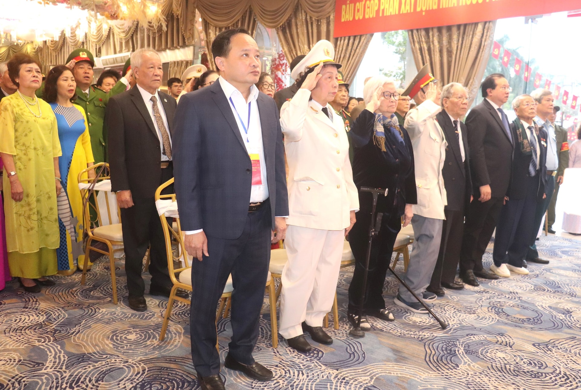 Phường Bạch Mai: 39 khu vực bỏ phiếu thực hiện nhiệm vụ nghiêm túc, đúng quy định- Ảnh 1.