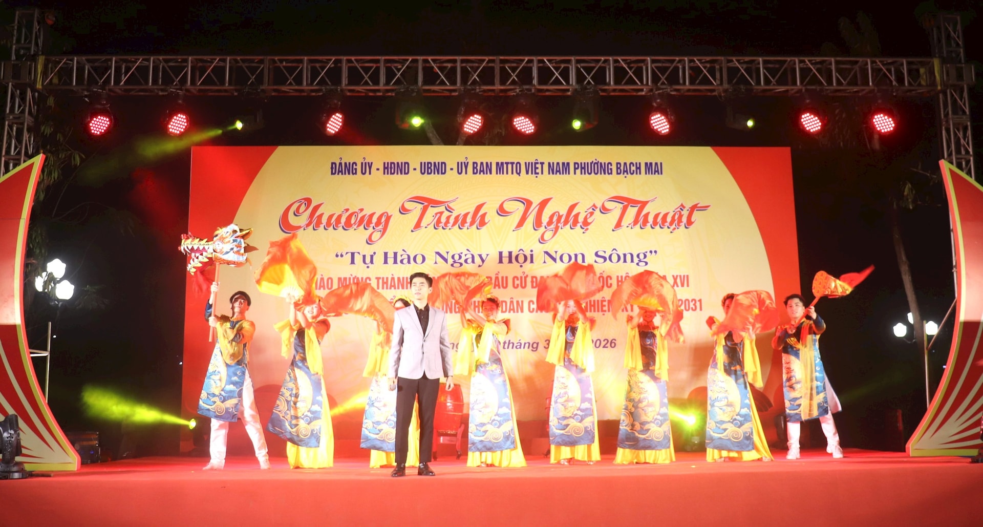 Phường Bạch Mai: đặc sắc chương trình nghệ thuật "Tự hào ngày hội non sông"- Ảnh 8.