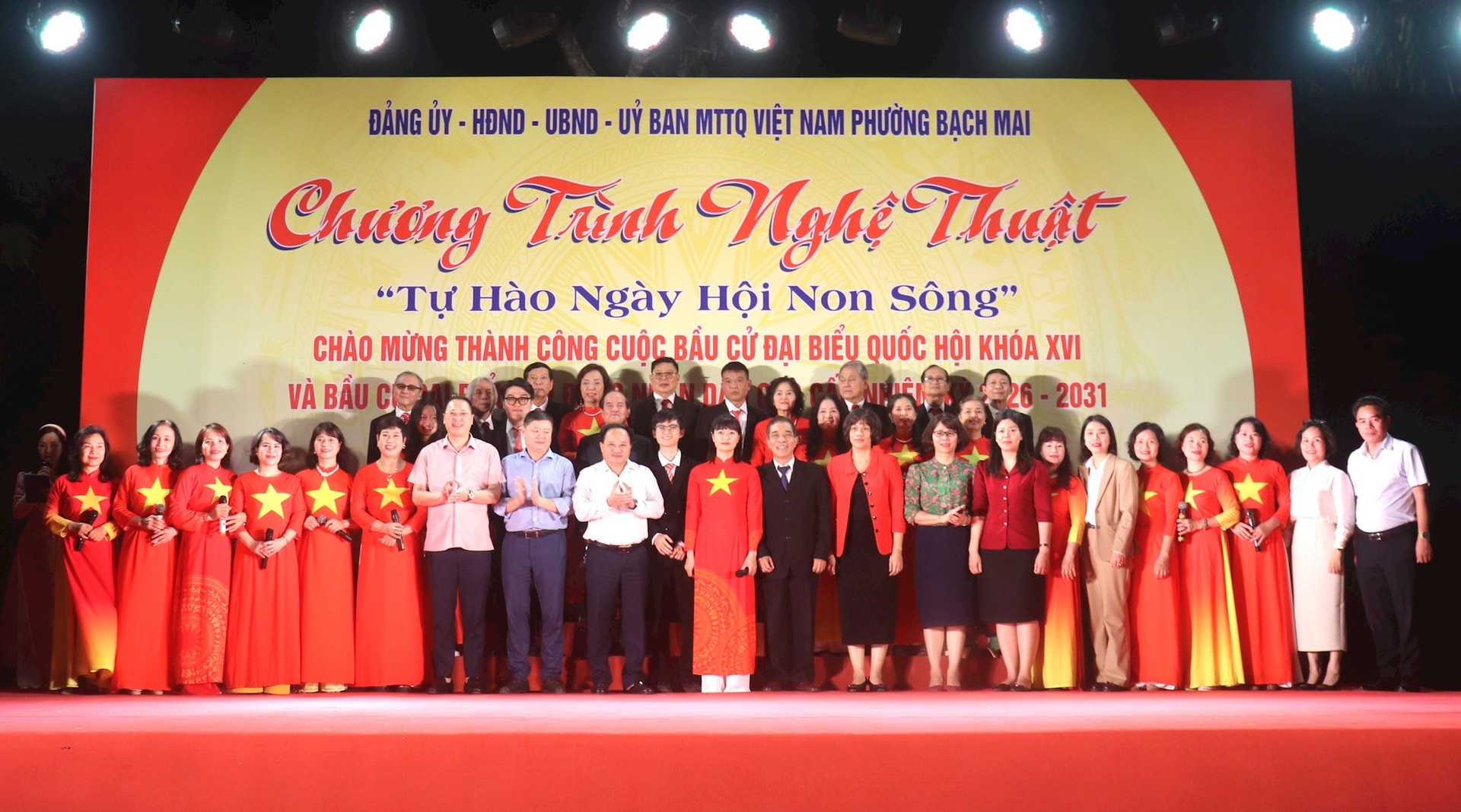 Phường Bạch Mai: đặc sắc chương trình nghệ thuật "Tự hào ngày hội non sông"- Ảnh 3.