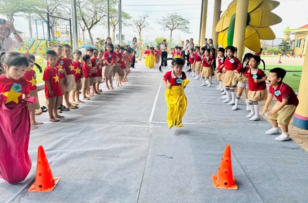 Rộn ràng khí thế thi đua chào mừng kỷ niệm 95 năm Ngày thành lập Đoàn TNCS Hồ Chí Minh (26/3/1931 - 26/3/2026) tại các nhà trường trên địa bàn xã Hoài Đức

- Ảnh 24.