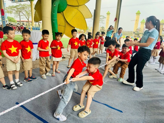 Rộn ràng khí thế thi đua chào mừng kỷ niệm 95 năm Ngày thành lập Đoàn TNCS Hồ Chí Minh (26/3/1931 - 26/3/2026) tại các nhà trường trên địa bàn xã Hoài Đức

- Ảnh 26.
