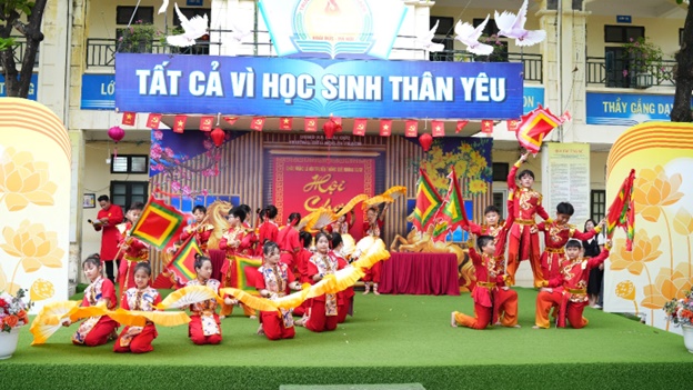 Rộn ràng khí thế thi đua chào mừng kỷ niệm 95 năm Ngày thành lập Đoàn TNCS Hồ Chí Minh (26/3/1931 - 26/3/2026) tại các nhà trường trên địa bàn xã Hoài Đức

- Ảnh 31.