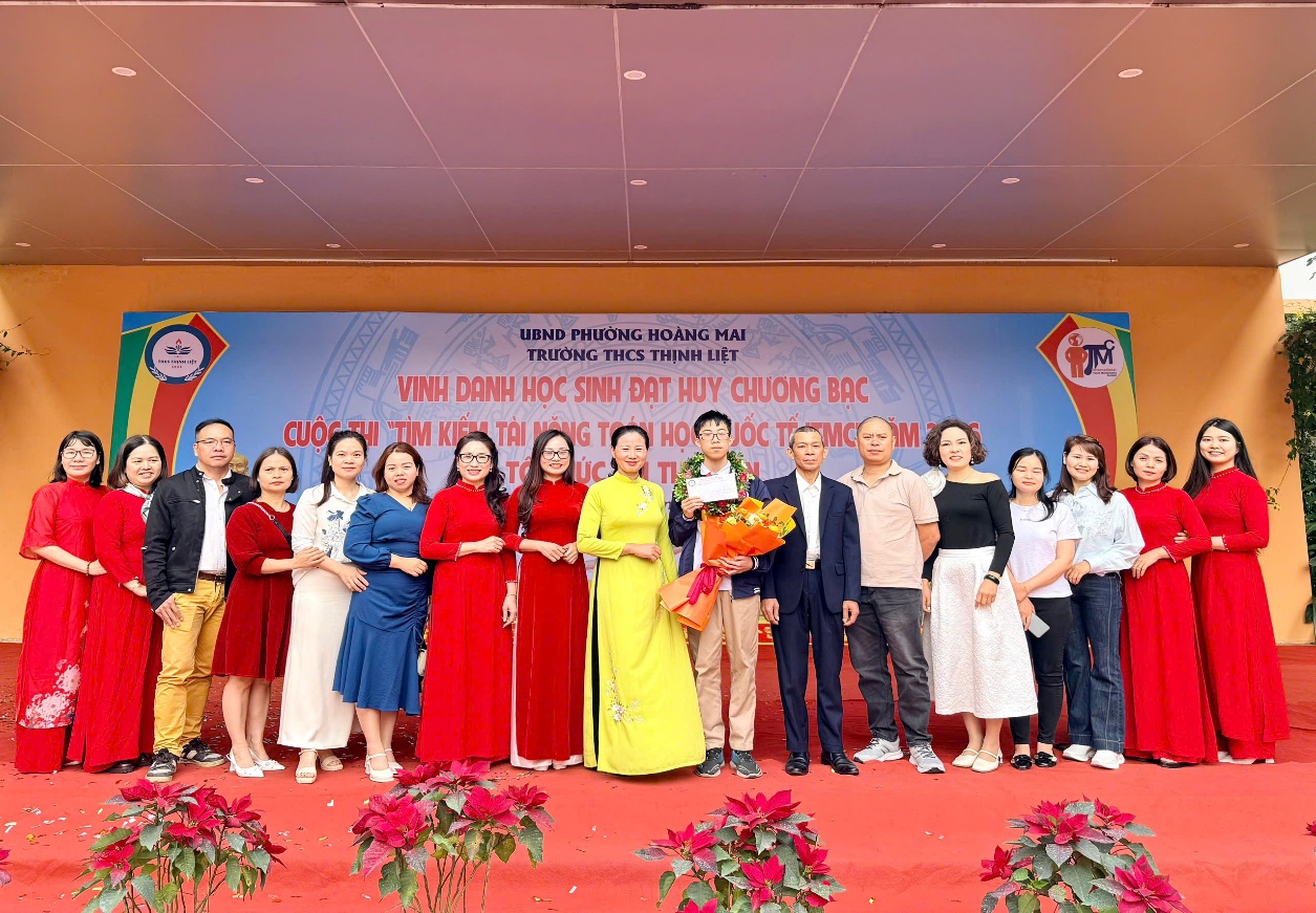LỄ VINH DANH HỌC SINH ĐẠT HUY CHƯƠNG BẠC CUỘC THI "TÌM KIẾM TÀI NĂNG TOÁN HỌC QUỐC TẾ ITMC 2026" TỔ CHỨC TẠI THÁI LAN- Ảnh 3.