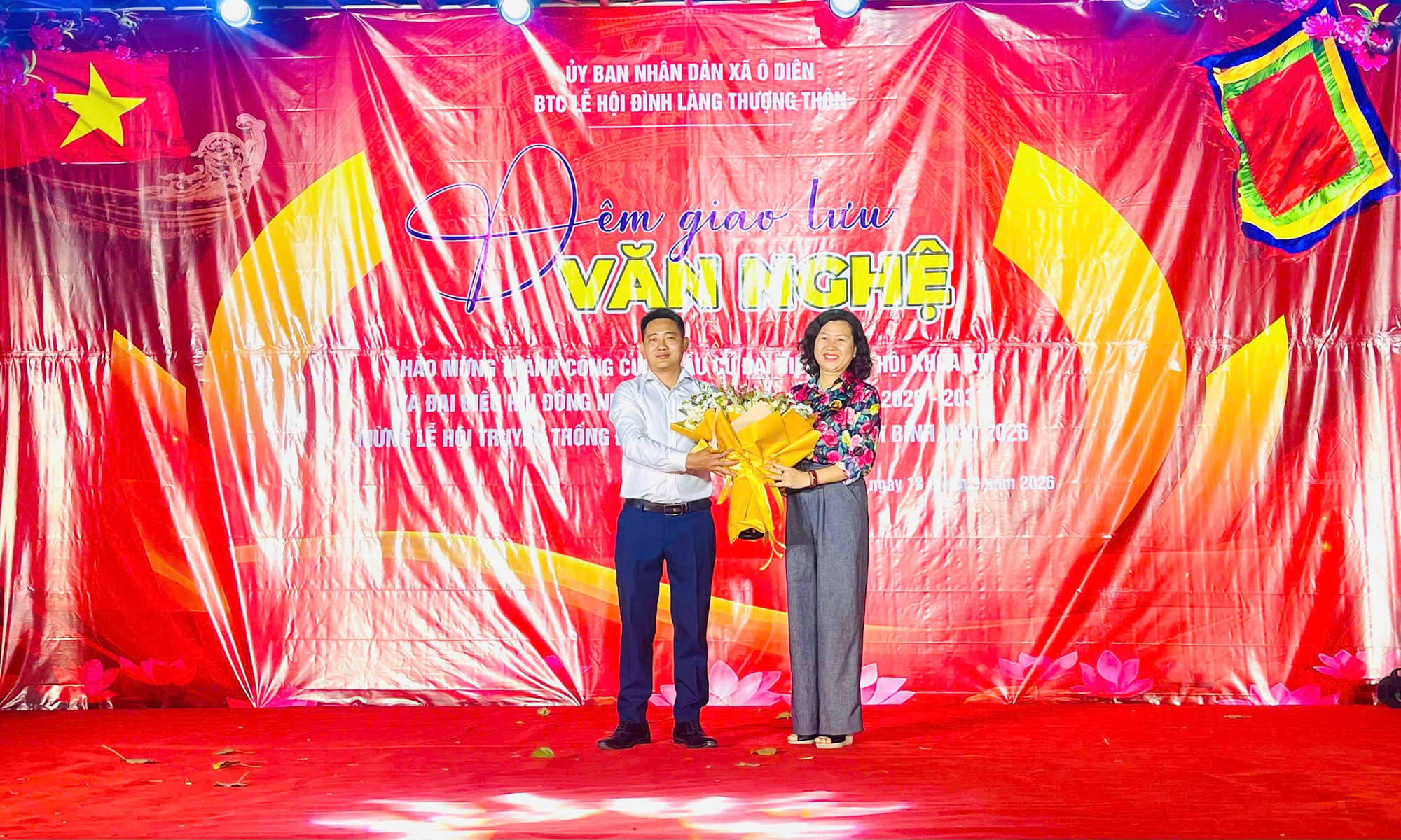 Tiểu Ban Quản lý di tích Đình Thượng Thôn, Liên Hà, xã Ô Diên tổ chức chương trình văn nghệ chào mừng thành công cuộc bầu cử và lễ hội truyền thống năm Bính Ngọ 2026- Ảnh 1.