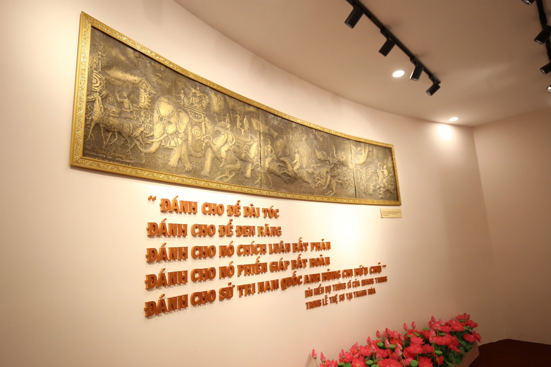 Gò Đống Đa - Mỏ vàng du lịch lịch sử giữa lòng Hà Nội- Ảnh 10.