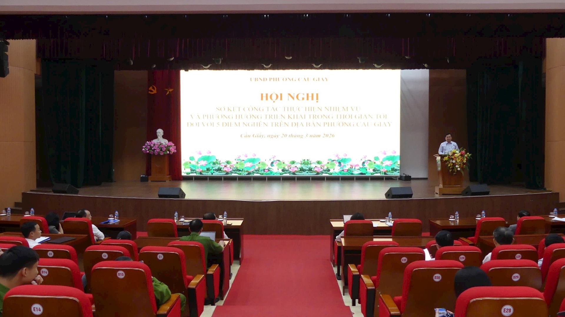 Cầu Giấy quyết liệt khơi thông 5 “điểm nghẽn” để xây dựng đô thị văn minh- Ảnh 1.