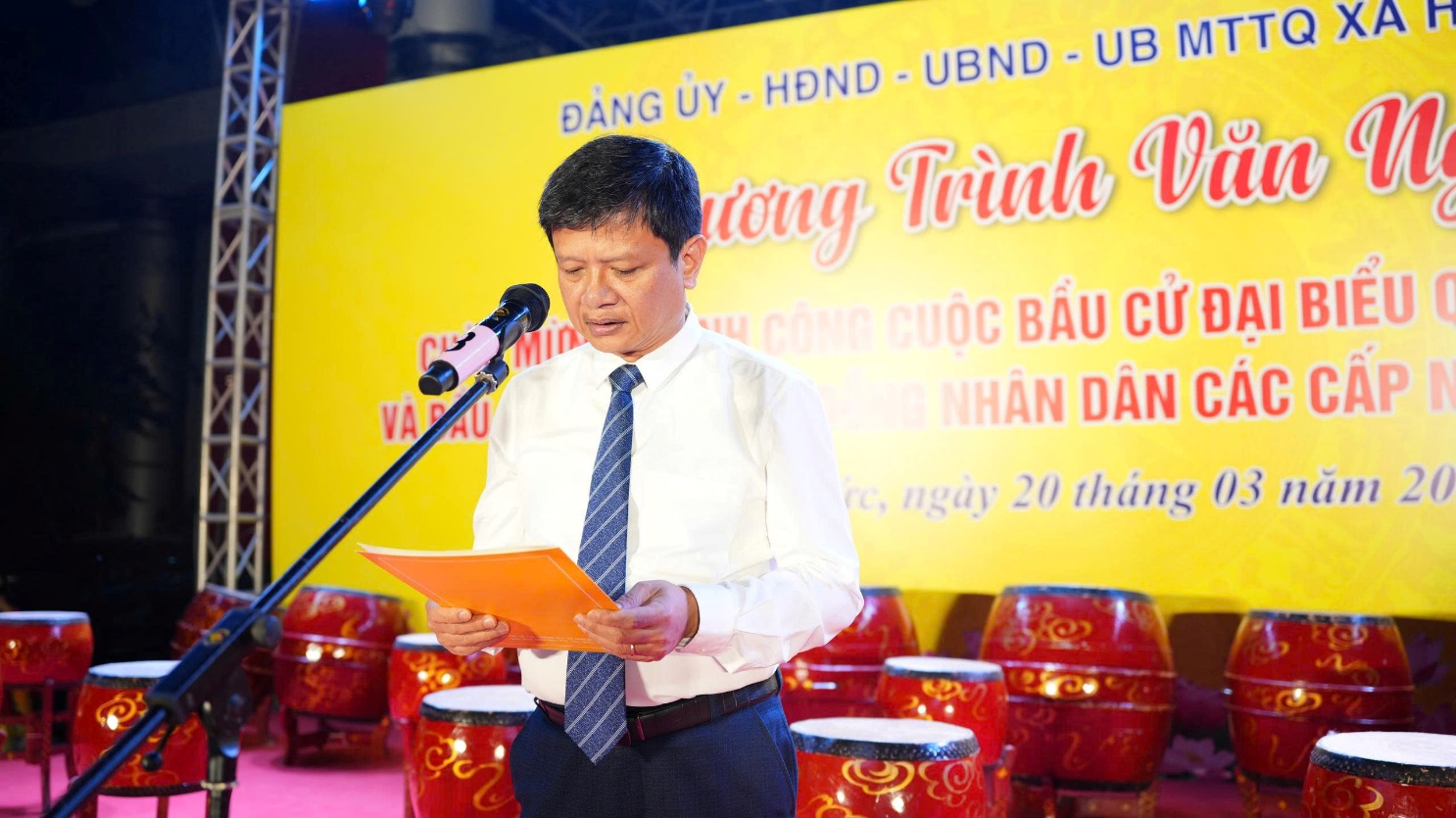 Hoài Đức rộn ràng đêm văn nghệ chào mừng thành công cuộc bầu cử- Ảnh 4.