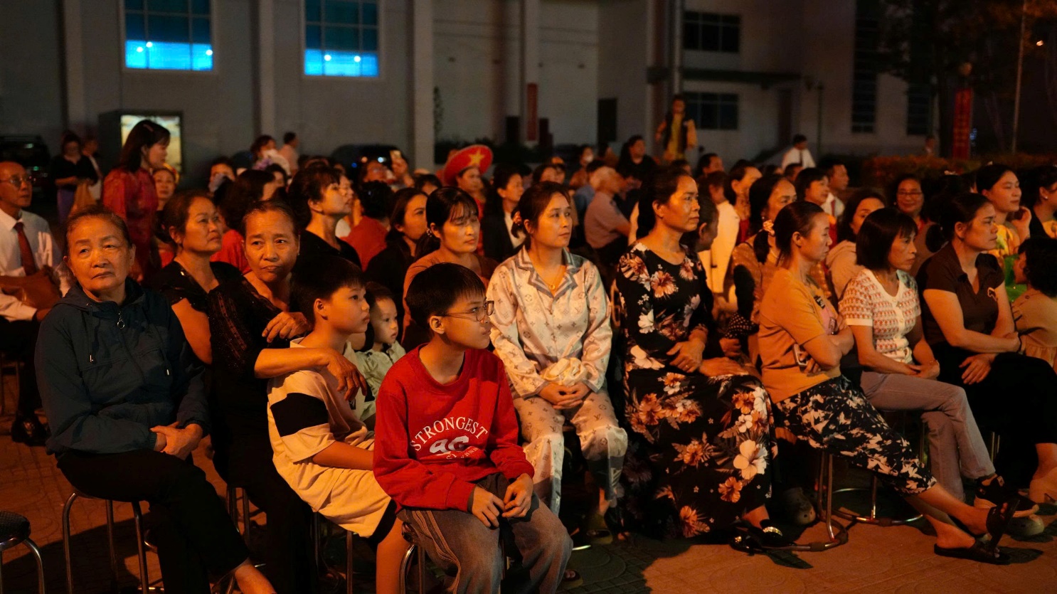 Hoài Đức rộn ràng đêm văn nghệ chào mừng thành công cuộc bầu cử- Ảnh 16.