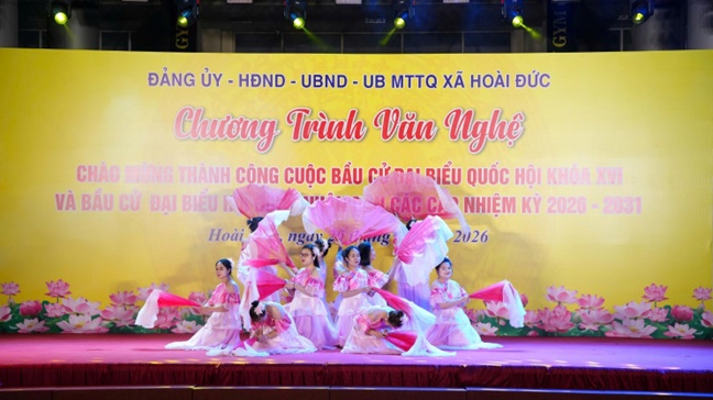 Hoài Đức rộn ràng đêm văn nghệ chào mừng thành công cuộc bầu cử- Ảnh 11.