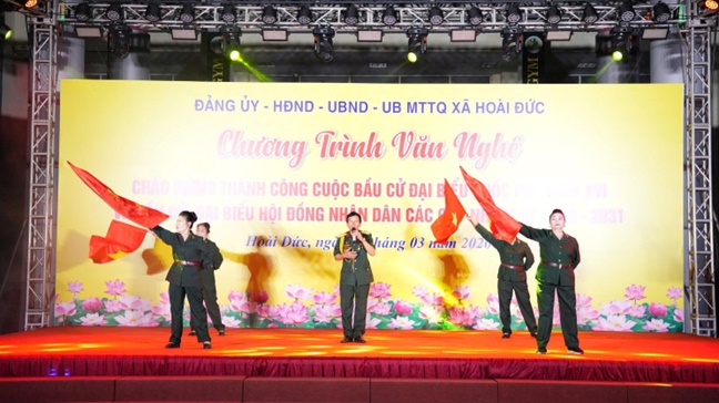 Hoài Đức rộn ràng đêm văn nghệ chào mừng thành công cuộc bầu cử- Ảnh 13.