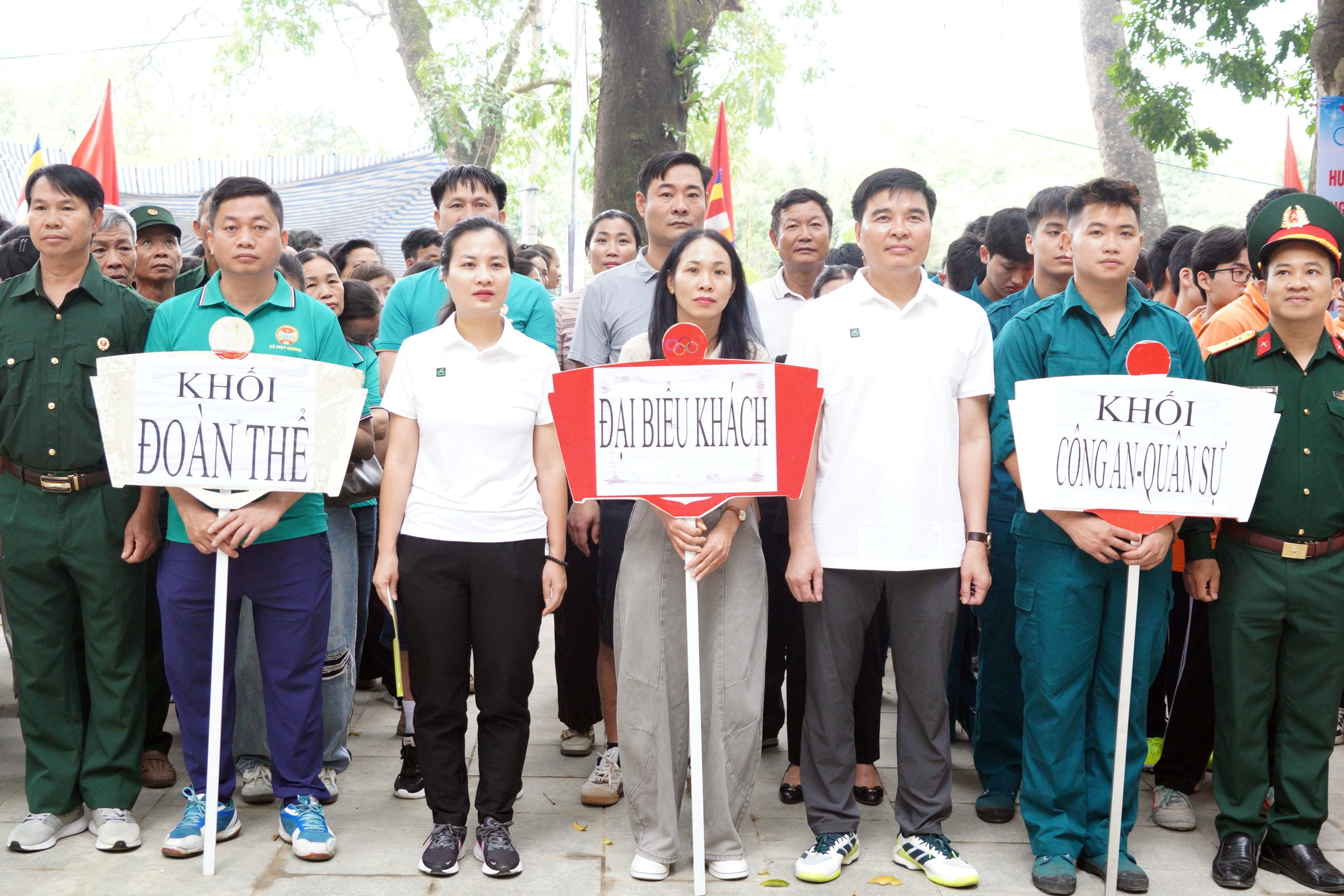 Chương Mỹ phát động Ngày chạy Olympic vì sức khỏe toàn dân và hưởng ứng Ngày Quốc tế hạnh phúc - Ảnh 3.