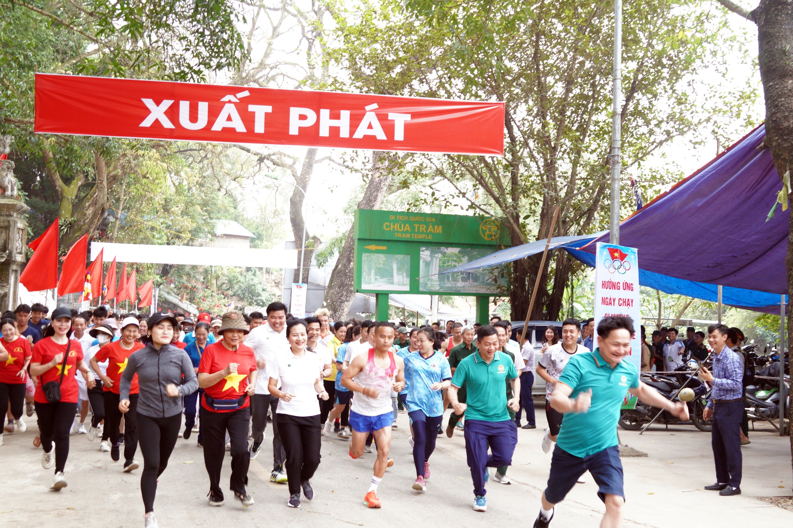 Chương Mỹ phát động Ngày chạy Olympic vì sức khỏe toàn dân và hưởng ứng Ngày Quốc tế hạnh phúc - Ảnh 6.