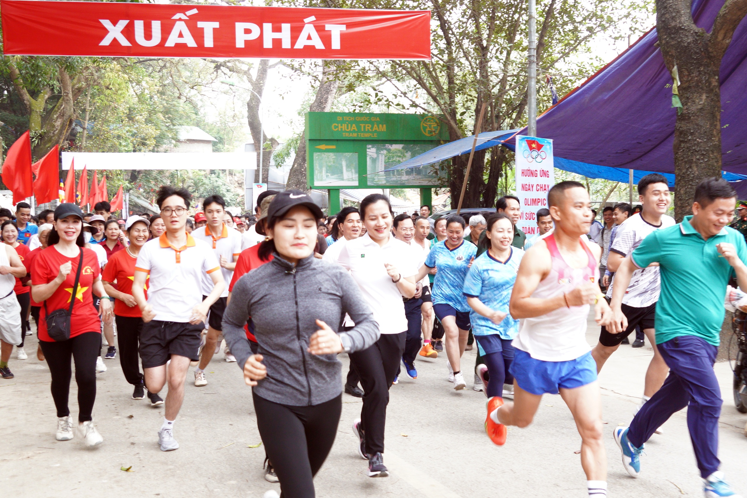 Chương Mỹ phát động Ngày chạy Olympic vì sức khỏe toàn dân và hưởng ứng Ngày Quốc tế hạnh phúc - Ảnh 7.