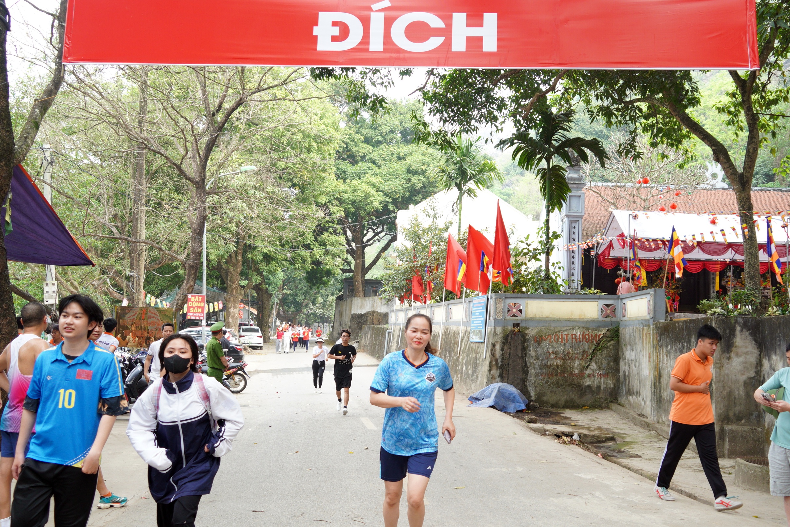 Chương Mỹ phát động Ngày chạy Olympic vì sức khỏe toàn dân và hưởng ứng Ngày Quốc tế hạnh phúc - Ảnh 20.