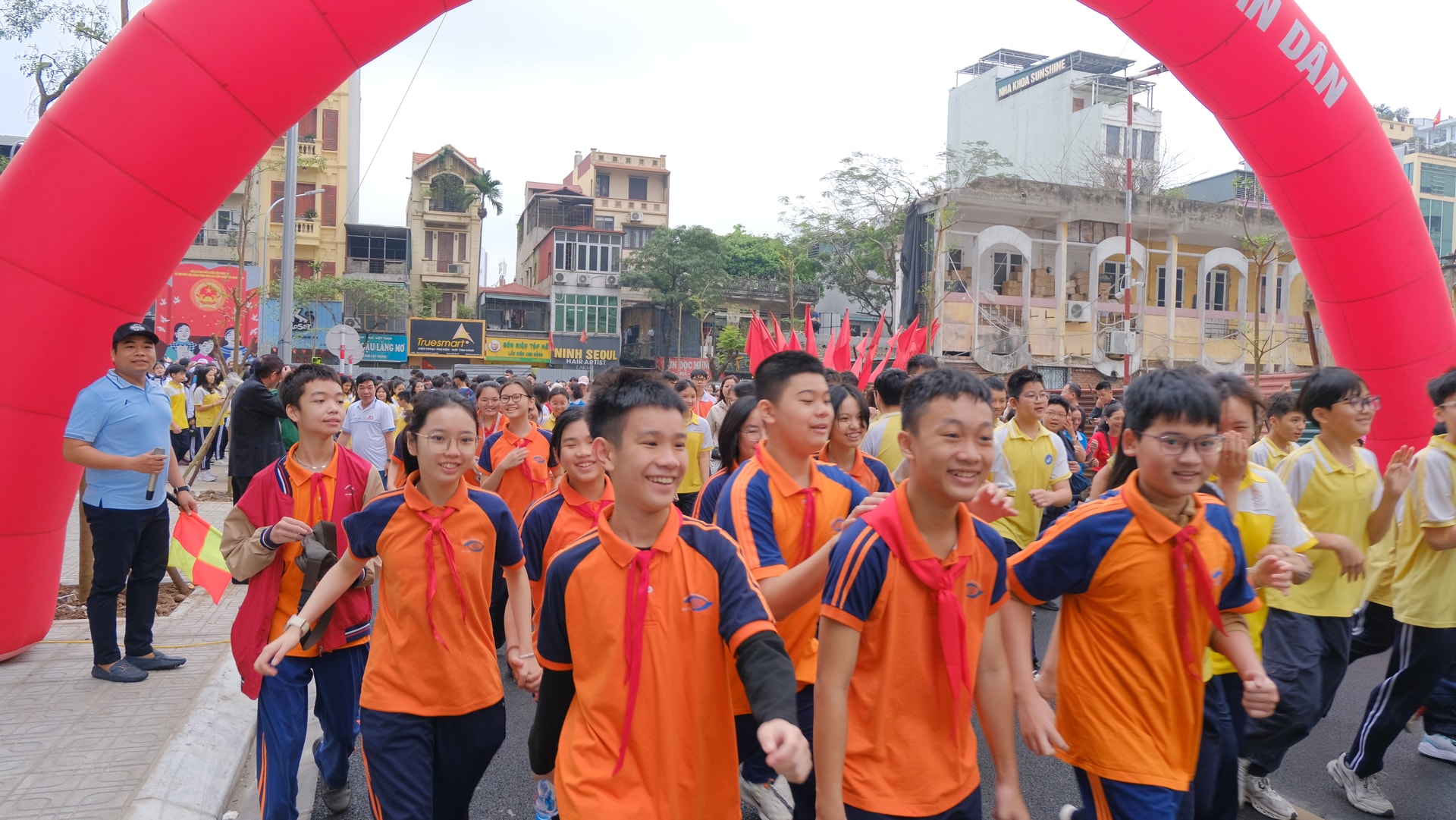 Phường Vĩnh Tuy phát động Ngày chạy Olympic vì sức khỏe toàn dân và Giải chạy Hànộimới - Vì hòa bình năm 2026- Ảnh 5.