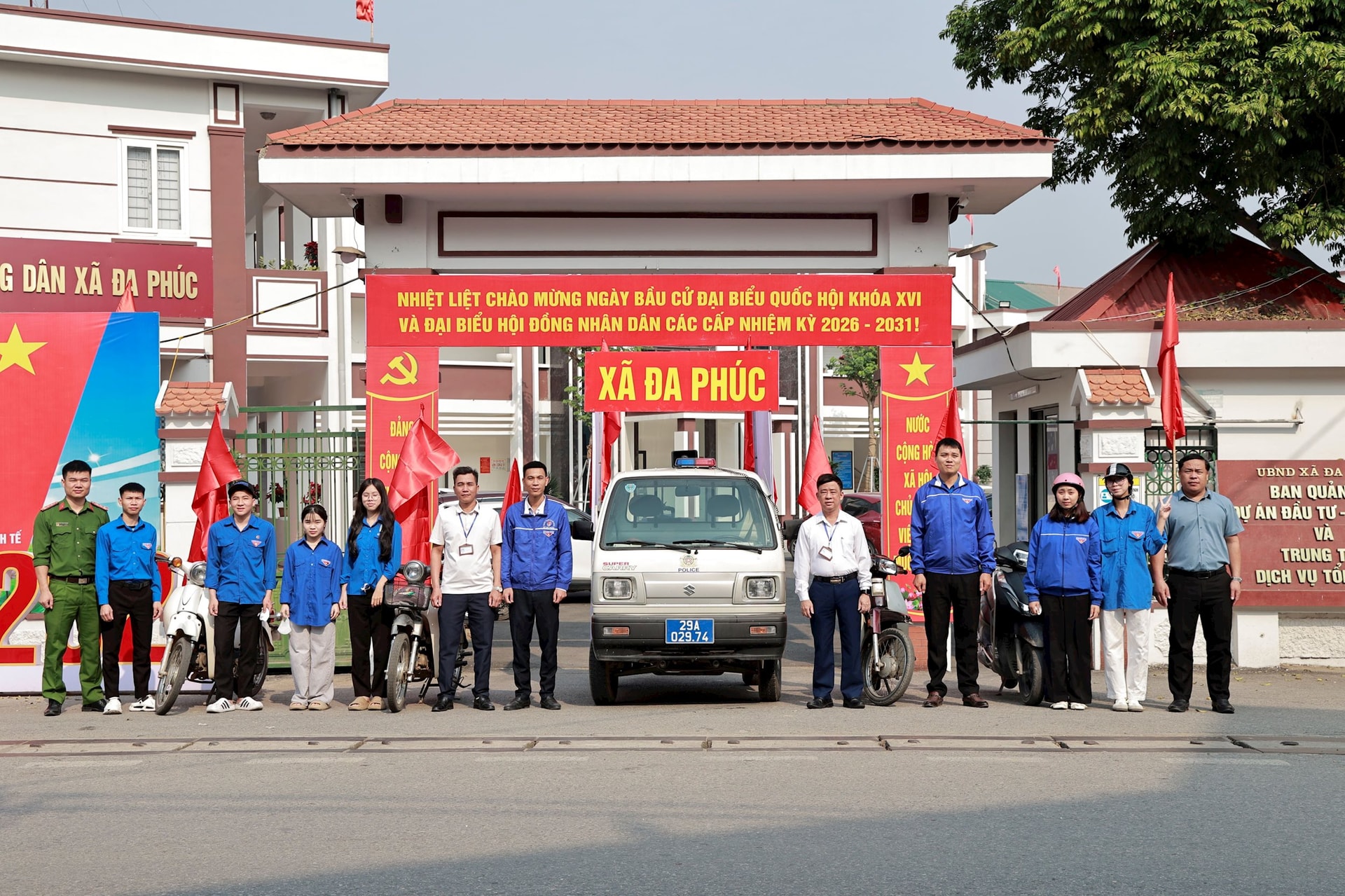 Cử tri xã Đa Phúc nô nức tham gia bầu cử đại biểu Quốc hội Khóa XVI và đại biểu HĐND các cấp- Ảnh 3.