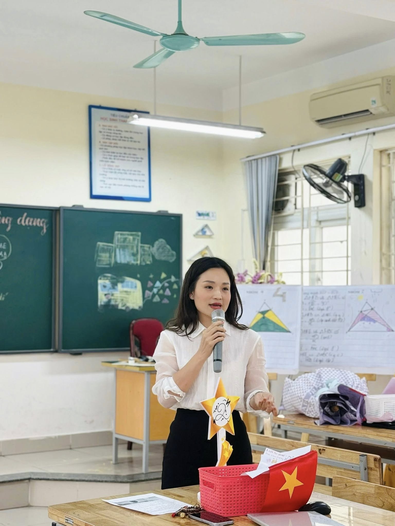 SINH HOẠT CHUYÊN MÔN CẤP PHƯỜNG: DẤU ẤN TỪ CHUYÊN ĐỀ "TAM GIÁC ĐỒNG DẠNG" LỚP 8 TẠI TRƯỜNG THCS DỊCH VỌNG HẬU- Ảnh 4.