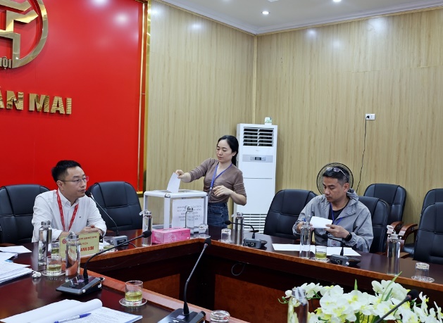 C:\Users\Admin\Desktop\dau gia dat ao beo\2 ao beo.JPG