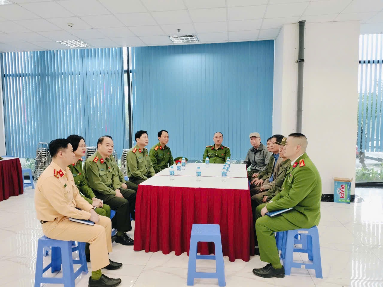 Phường Yên Sở chủ động bảo đảm an ninh, phòng cháy chữa cháy phục vụ bầu cử- Ảnh 3.