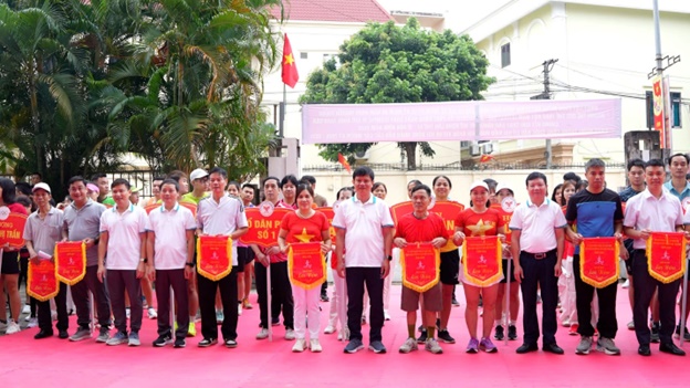 300 vận động viên xã Hoài Đức lan tỏa tinh thần thể thao tại Ngày chạy Olympic năm 2026- Ảnh 7.